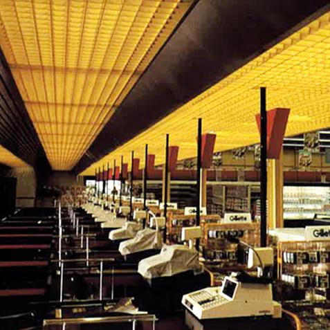 1988 apre il primo iperPan